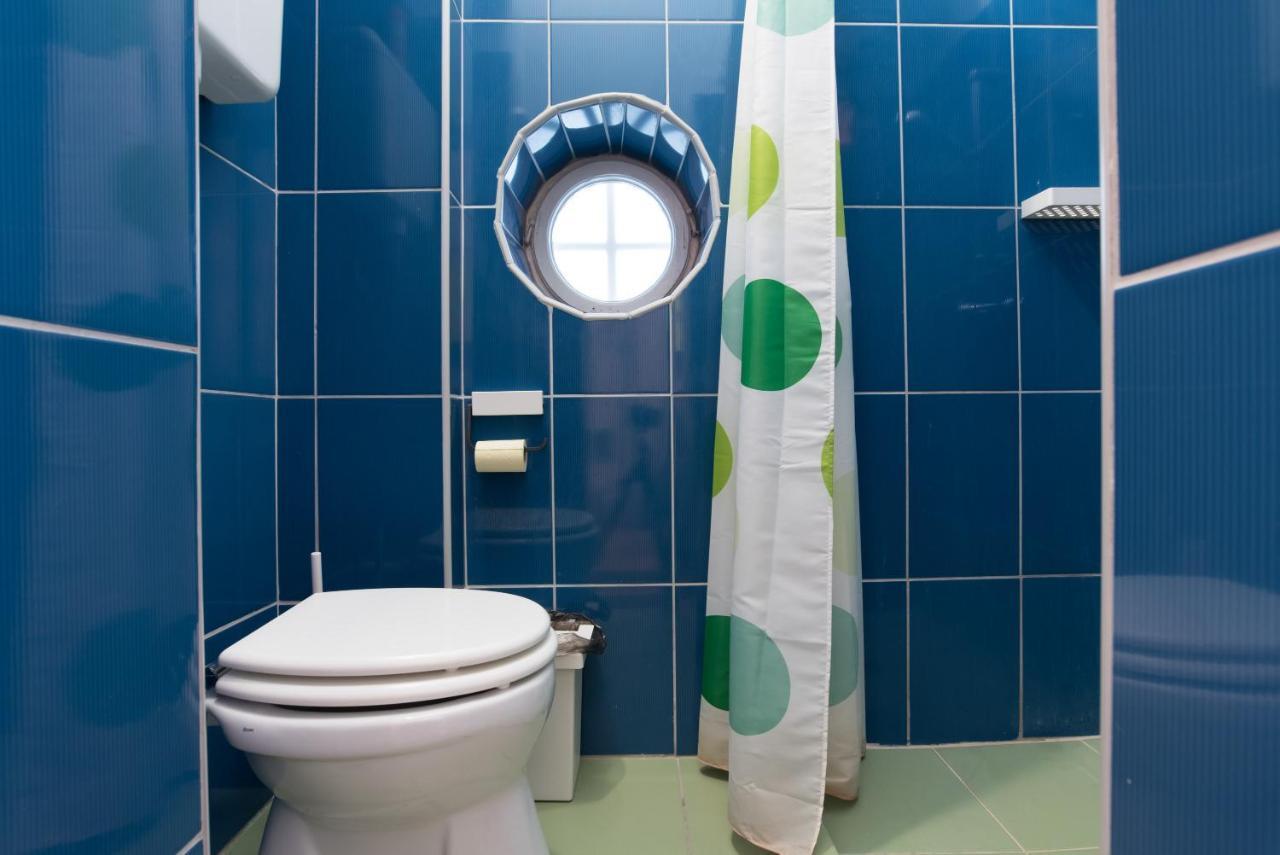 Downtown Oasis Hostel Budapest Bagian luar foto